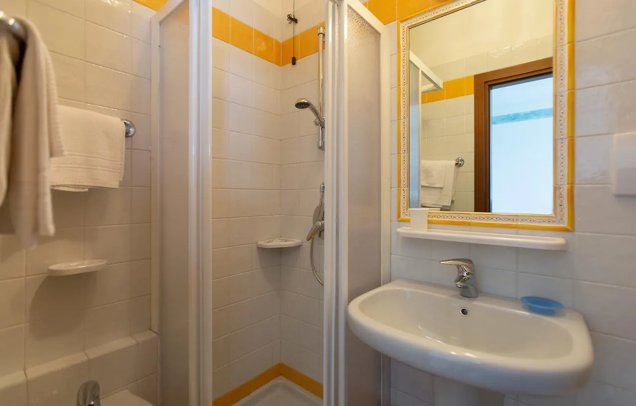 Hotel Residence Sirenella Torri Del Benaco